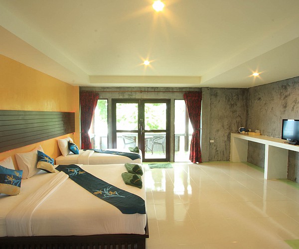 Triple Room