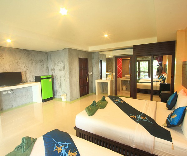 Triple Room