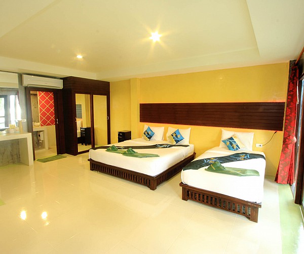Triple Room