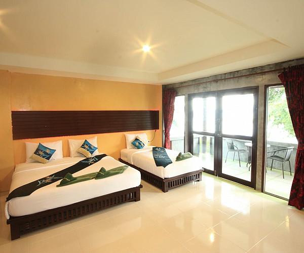 Triple Room