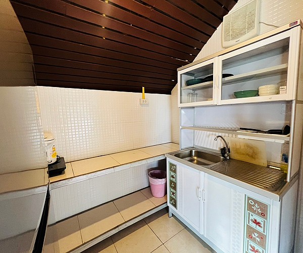 Seaview Bungalow With Kitchen
