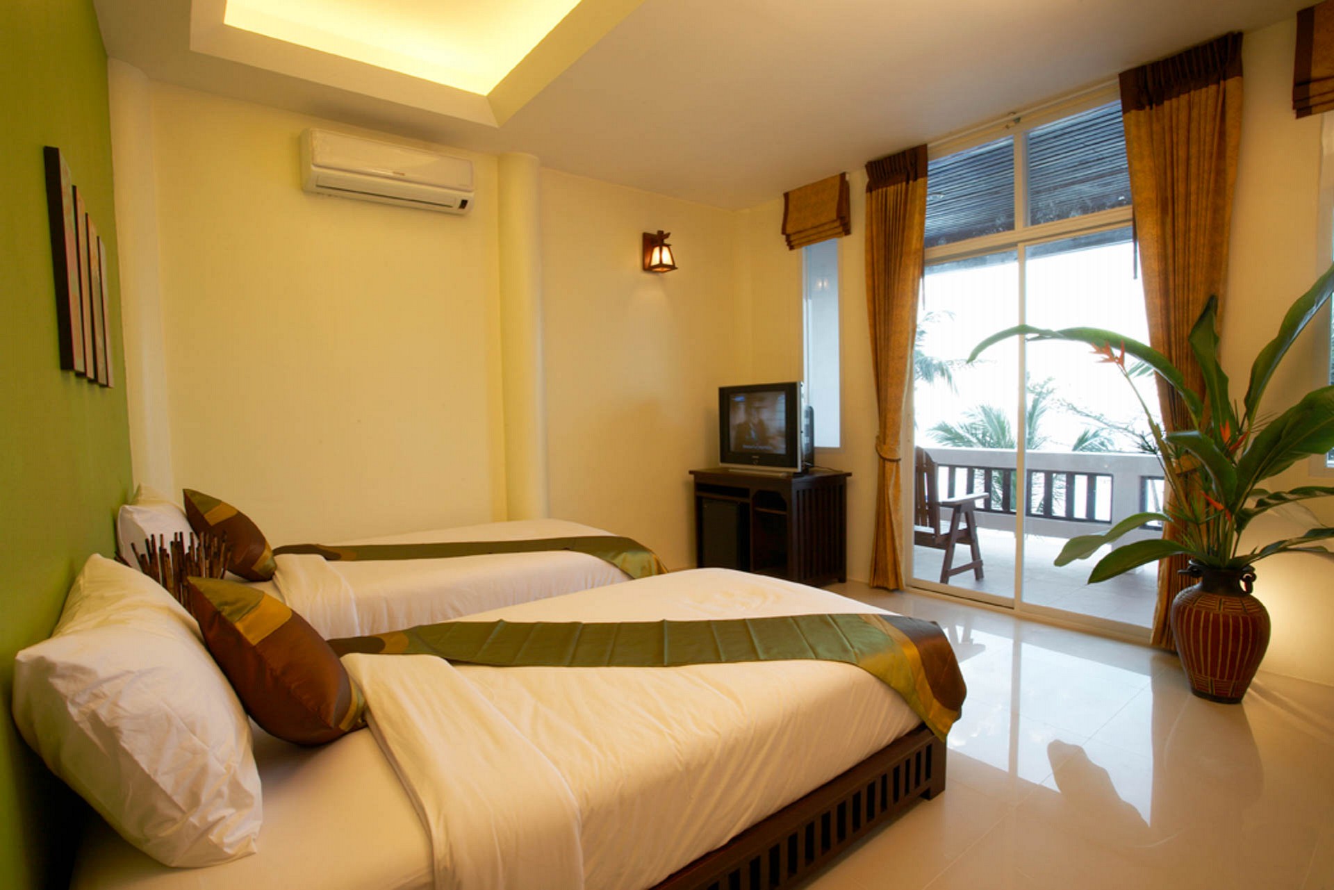 Superior Hotel (Double/Twin)