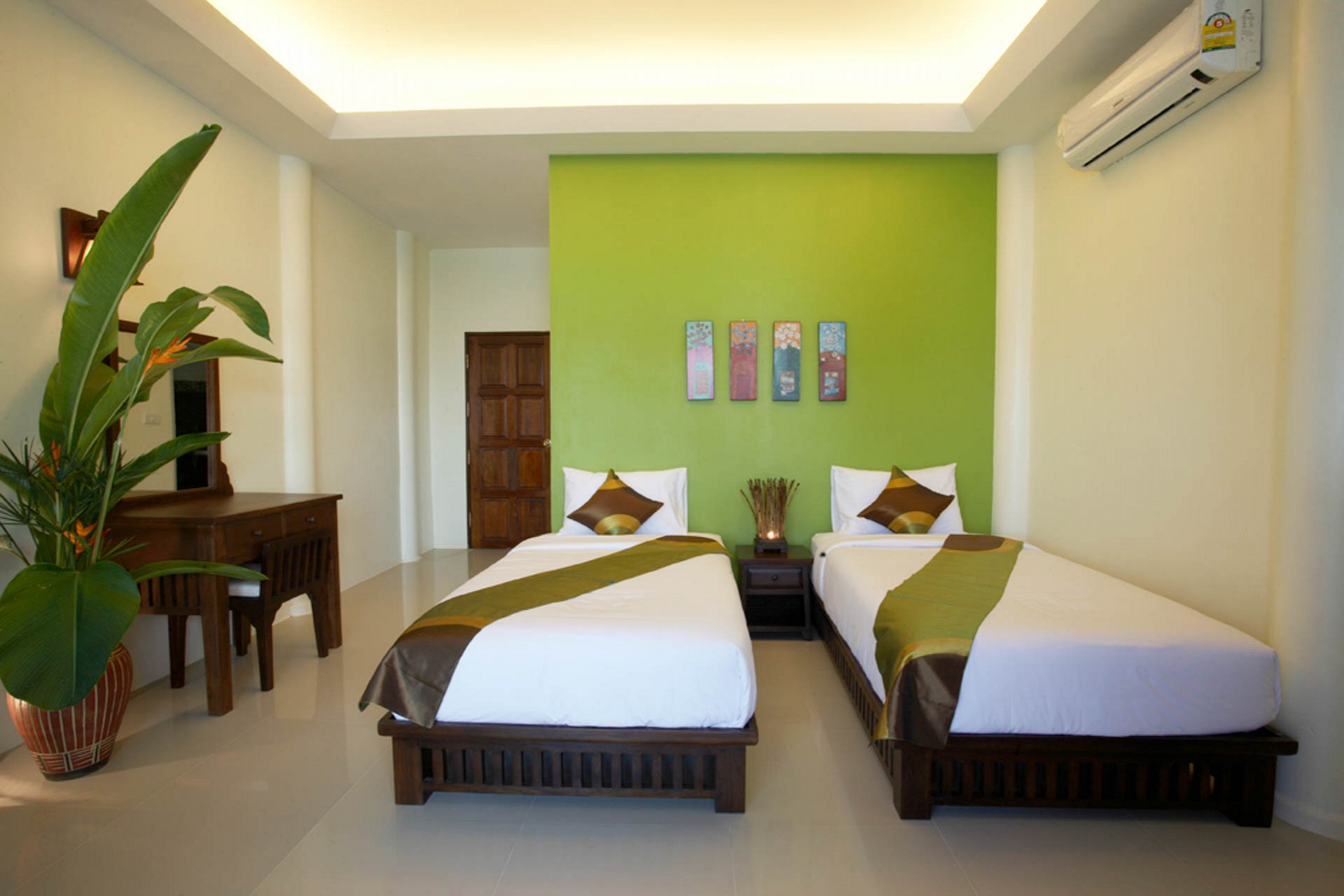 Superior Hotel (Double/Twin)